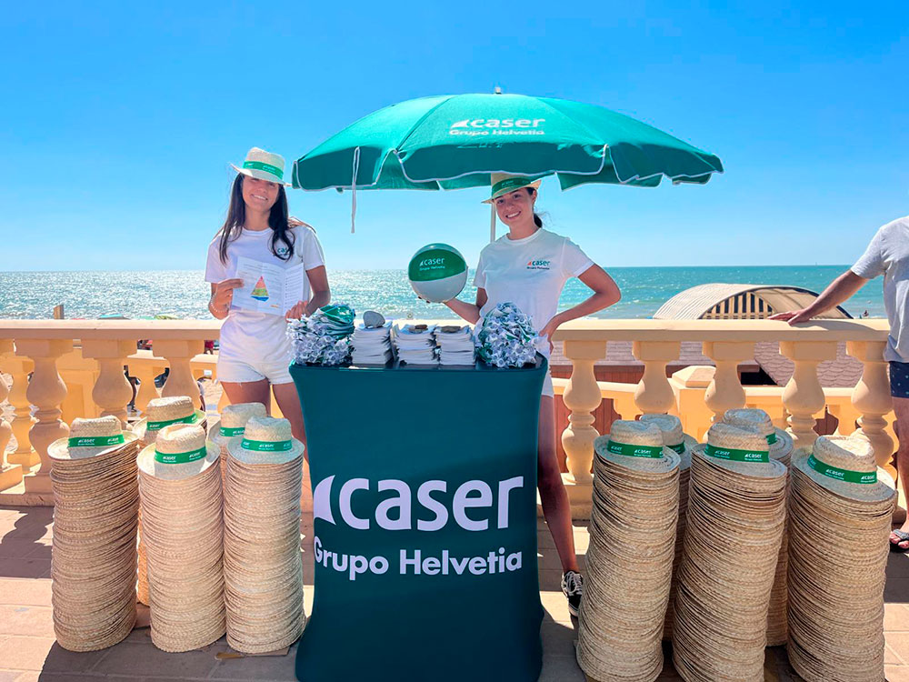 evento de caser seguros con merchandising personalizado